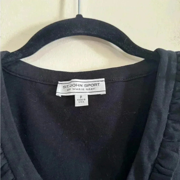 St. John Sport by Marie Gray black sleeveless top P - Picture 10 of 10